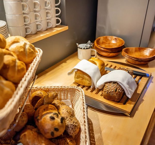 Brot und Gebäck am Buffet